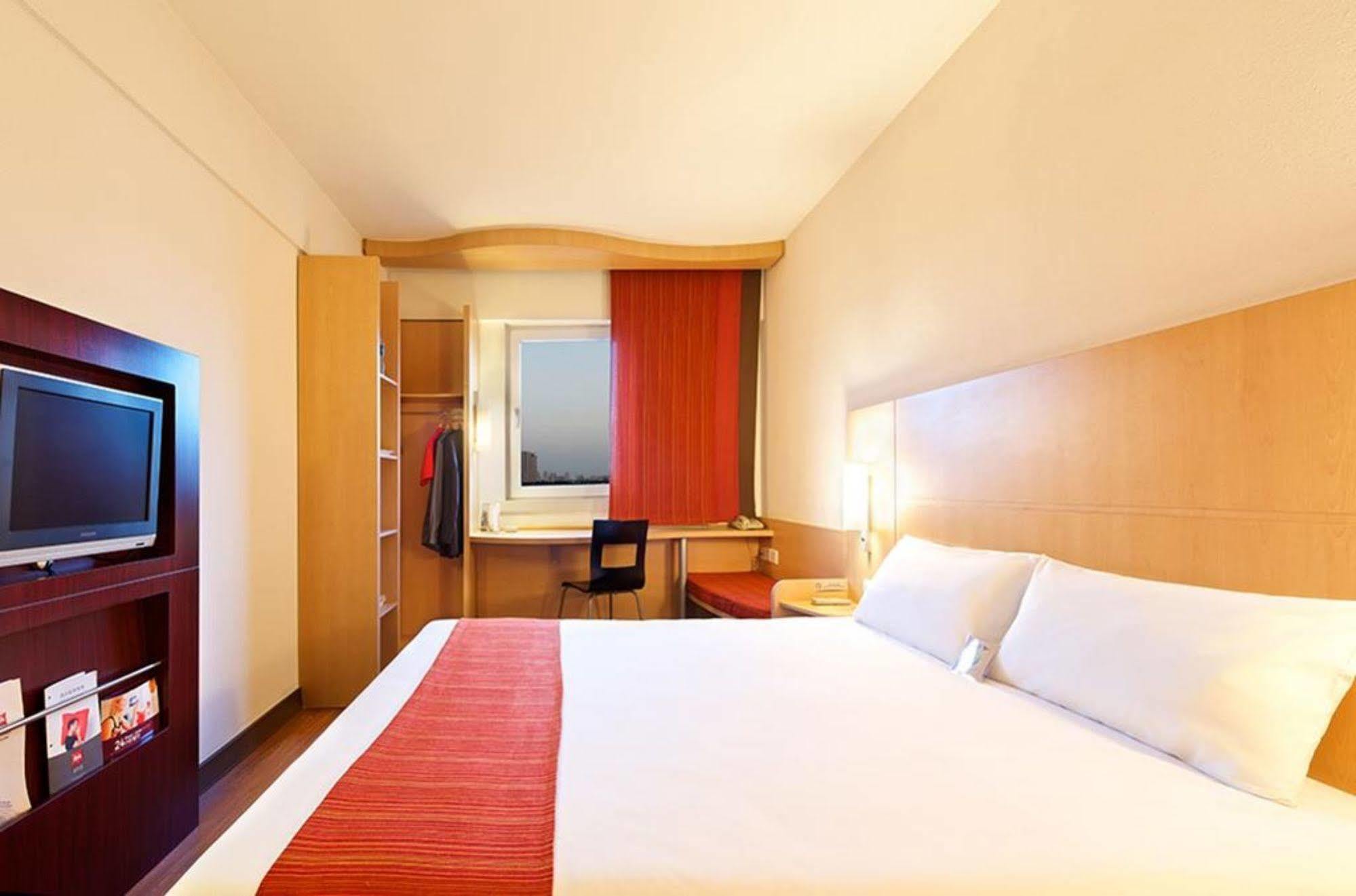 Ibis Anshan Shengli Square Εξωτερικό φωτογραφία