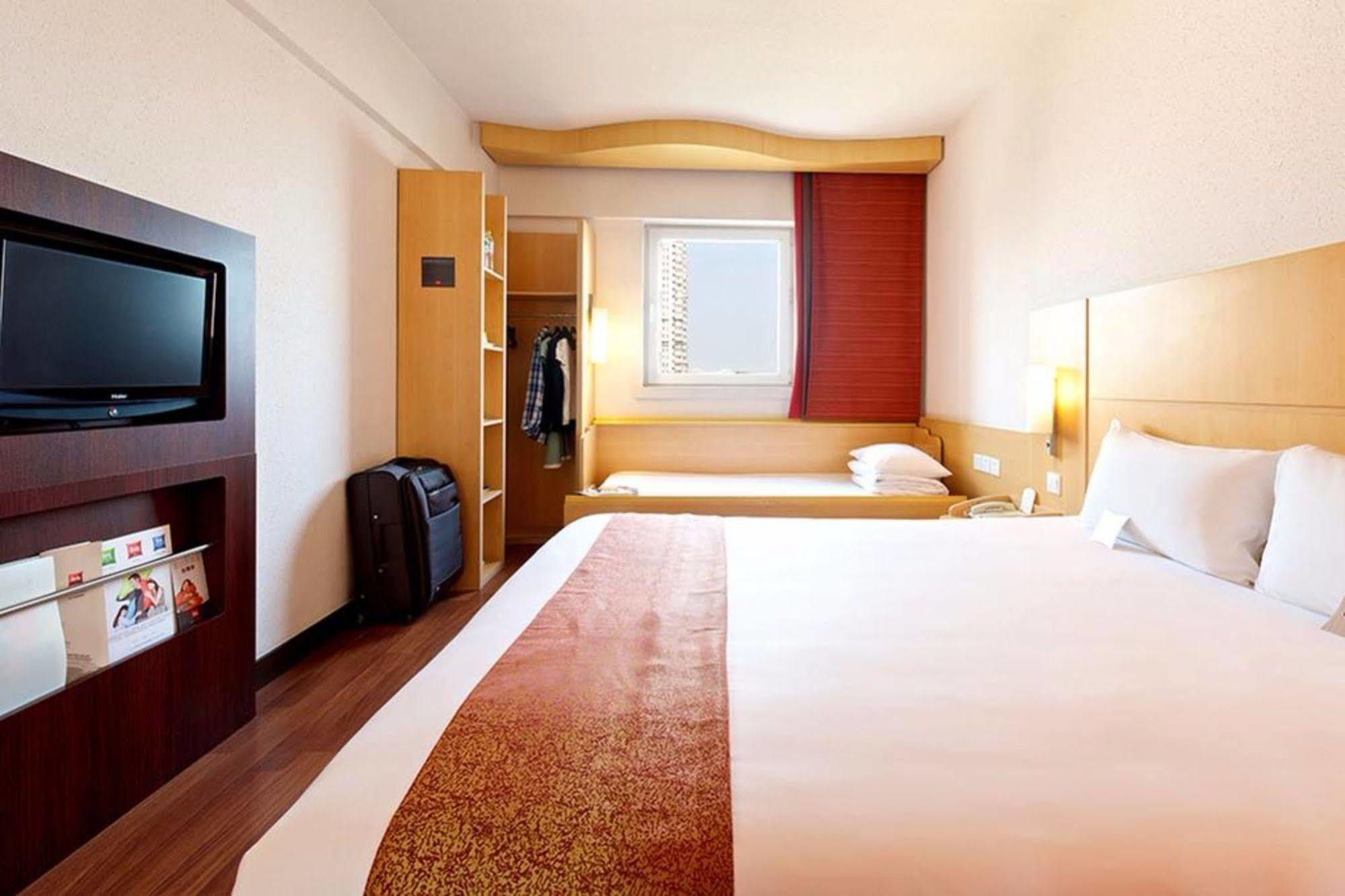 Ibis Anshan Shengli Square Εξωτερικό φωτογραφία